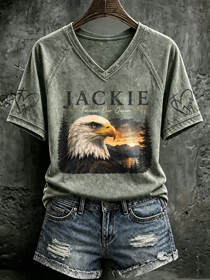 V Neck Retro Jackie Forever Our Queen Print T-Shirt