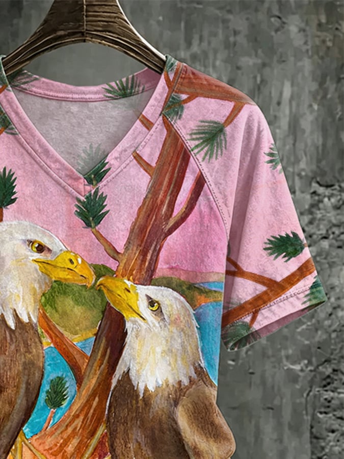 V Neck Retro Jackie & Shadow Bald Eagle Couple Print T-Shirt